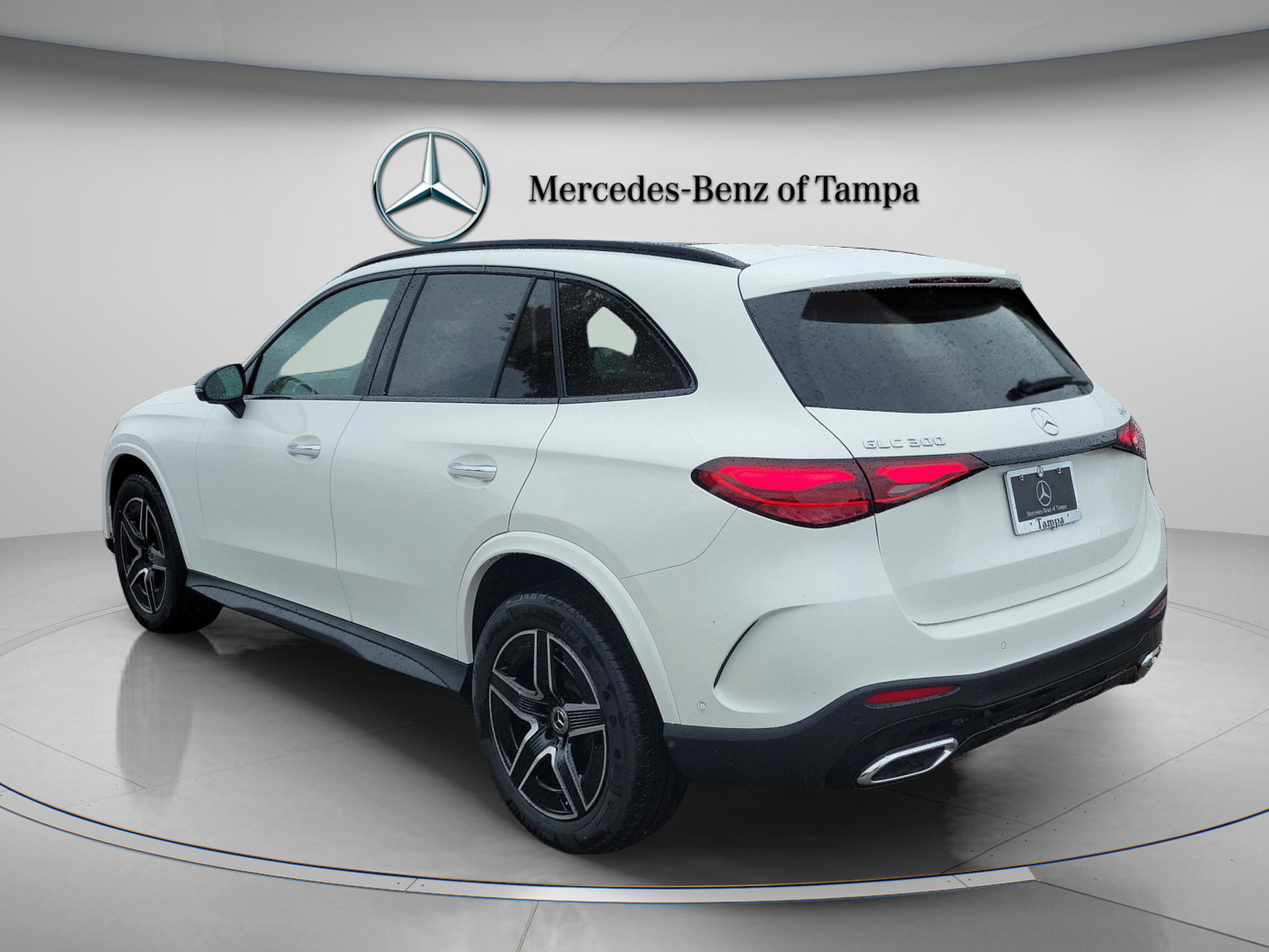 Certified 2026 Mercedes-Benz GLC 300 4MATIC image 2
