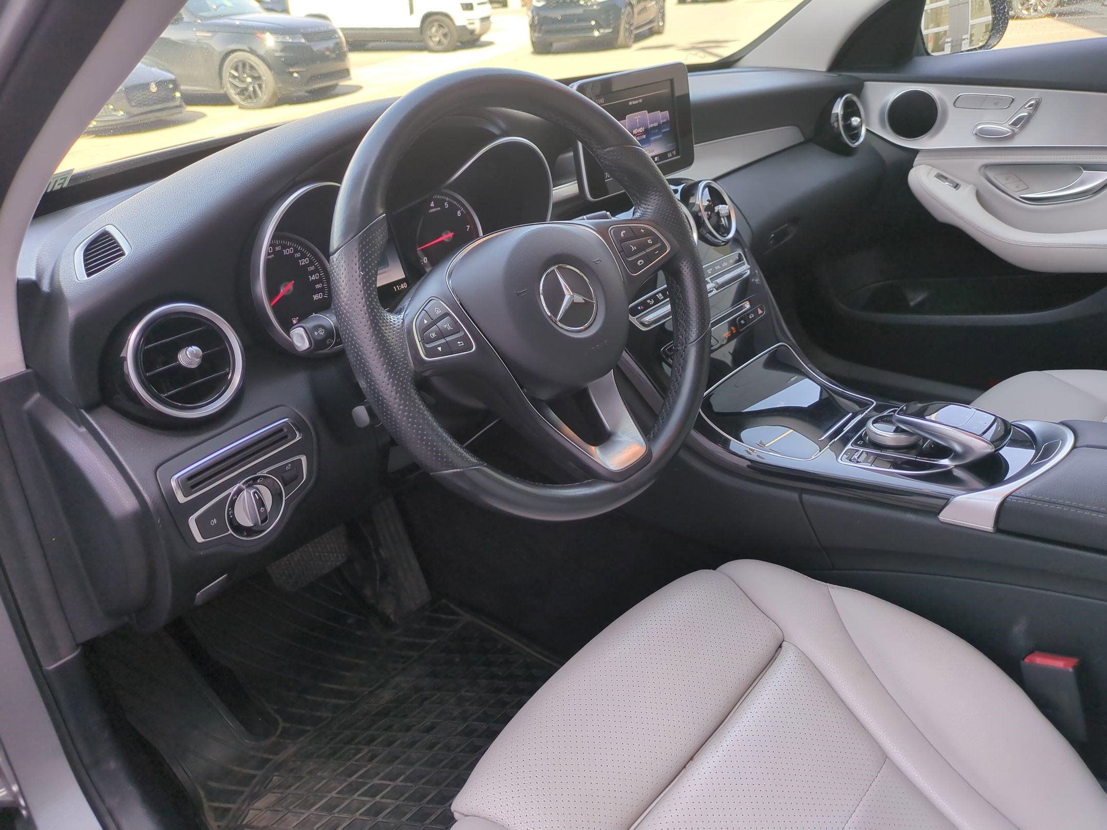Used 2015 Mercedes-Benz C 300 4MATIC Sedan image 14