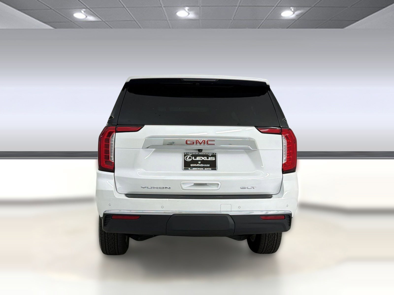Used 2024 GMC Yukon XL SLT w/ SLT Premium Package AWD/4WD image 10