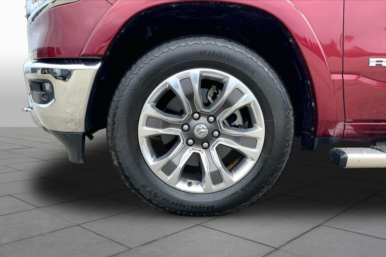 Used 2022 RAM 1500 Limited AWD/4WD image 9