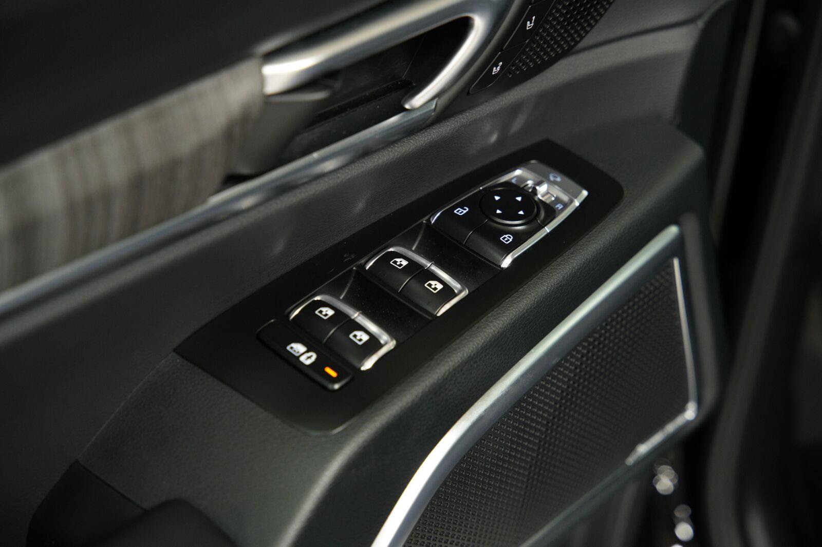 Used 2025 Kia Telluride SX AWD/4WD image 32