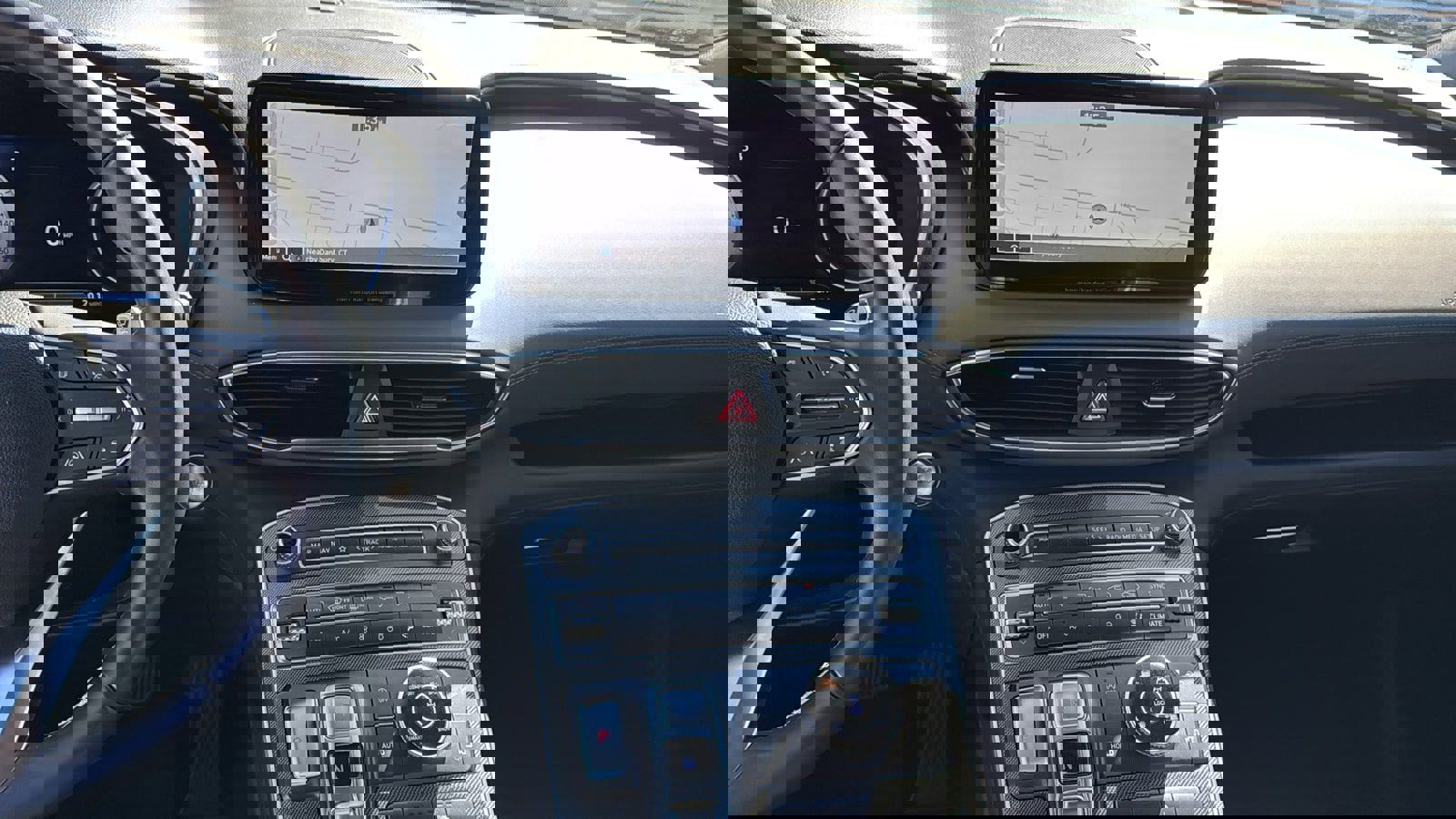 Used 2023 Hyundai Santa Fe SEL w/ Premium Package image 20