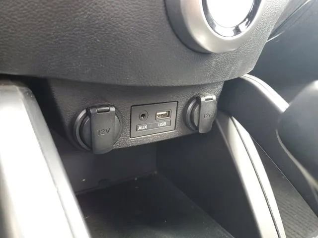 Used 2017 Hyundai Veloster FWD image 17