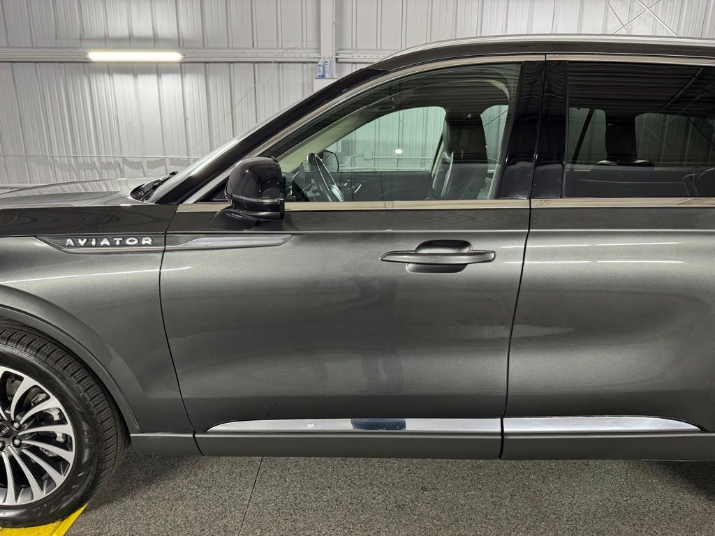 Used 2020 Lincoln Aviator Reserve w/ Equipment Group 201A AWD/4WD image 19
