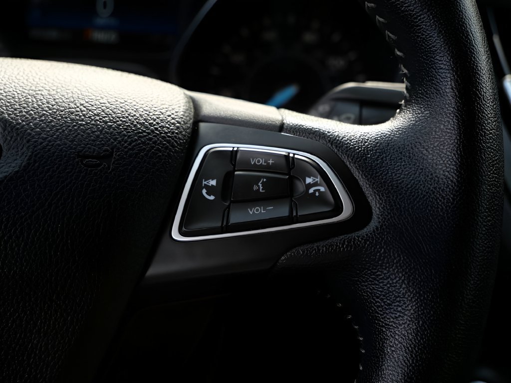 Used 2019 Ford Escape SEL AWD/4WD image 18