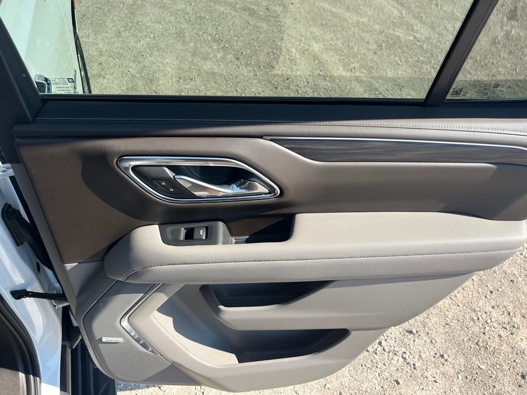 Used 2023 GMC Yukon SLT AWD/4WD image 34