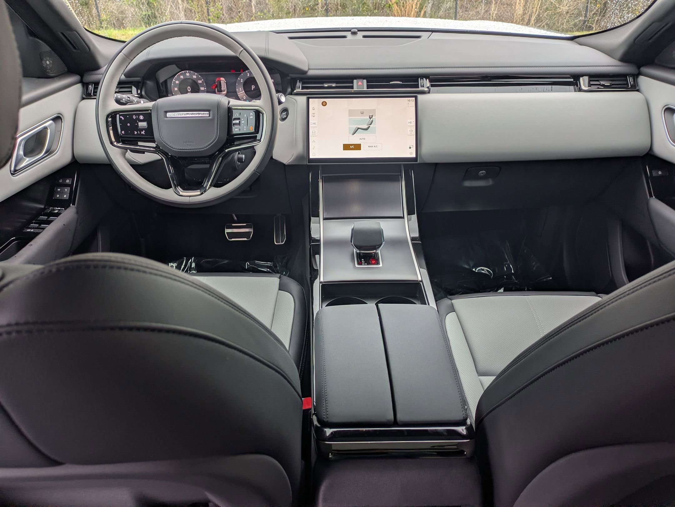 Certified 2026 Land Rover Range Rover Velar Dynamic SE image 22