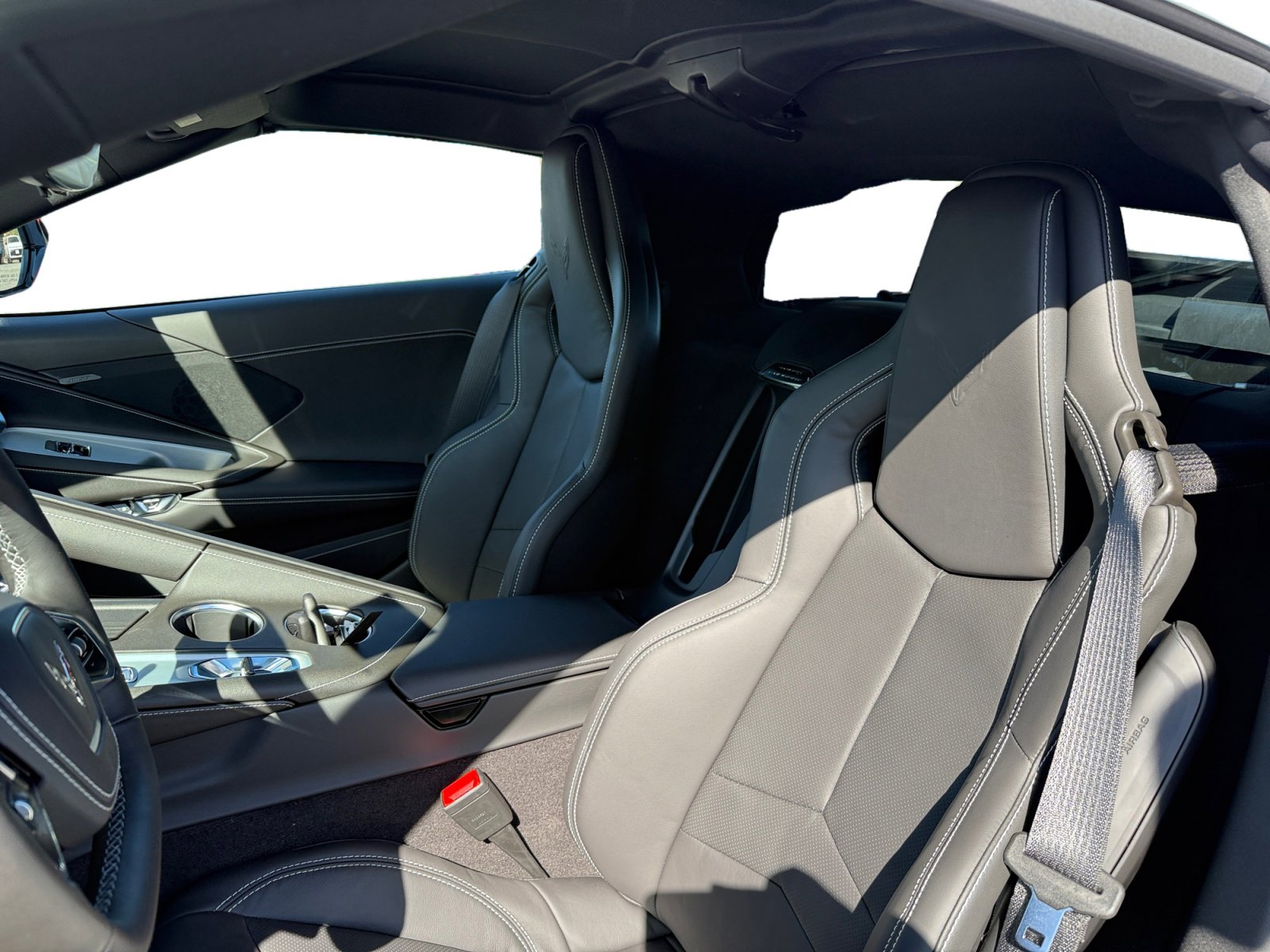 New 2026 Chevrolet Corvette Stingray Coupe w/ Battery Protection Package image 16