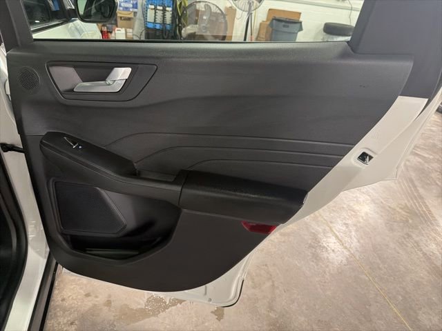 Used 2024 Ford Escape SE w/ PHEV Premium Package image 15