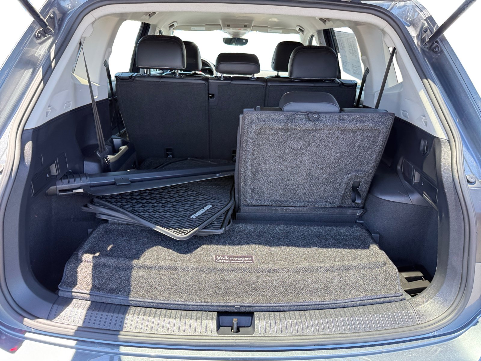 Certified 2023 Volkswagen Tiguan SE FWD image 17