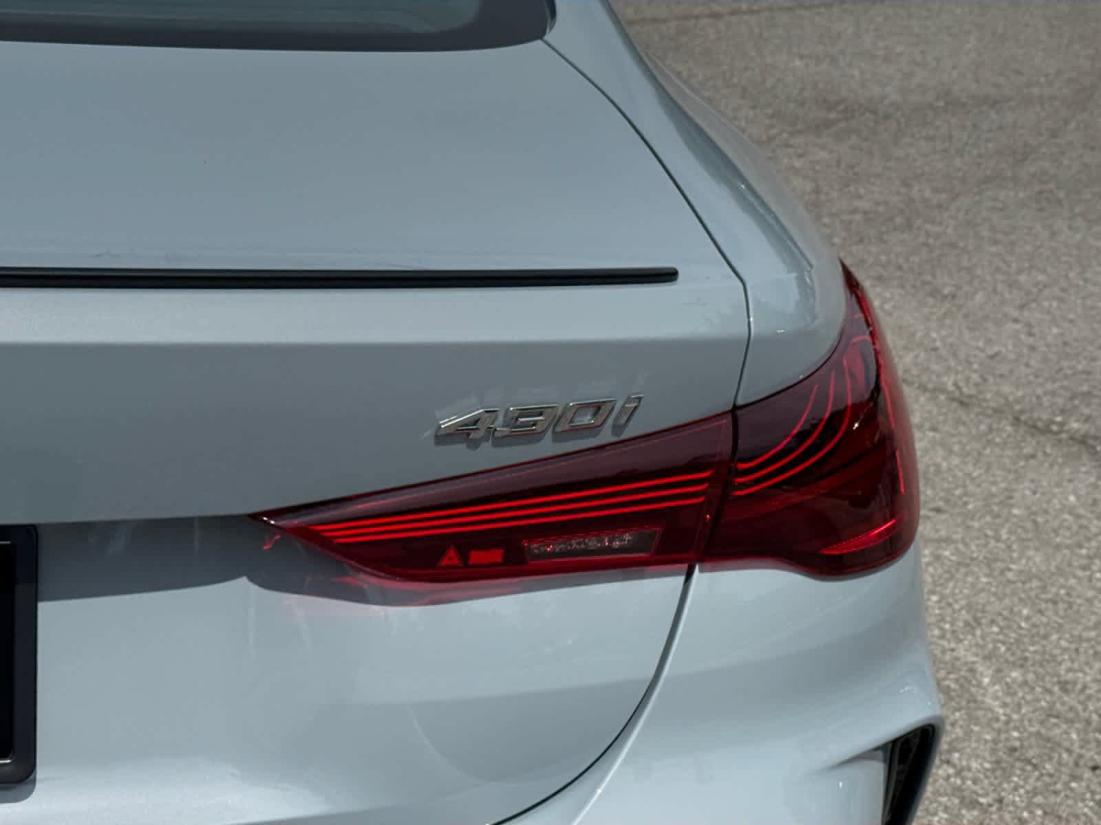 New 2027 BMW 430i Coupe w/ M Sport Package AWD/4WD image 10