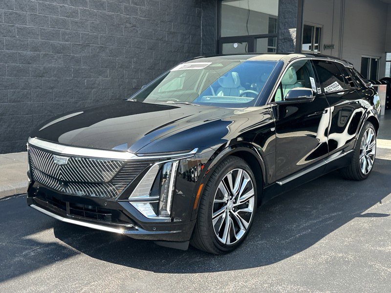 New 2025 Cadillac Lyriq Luxury image 6
