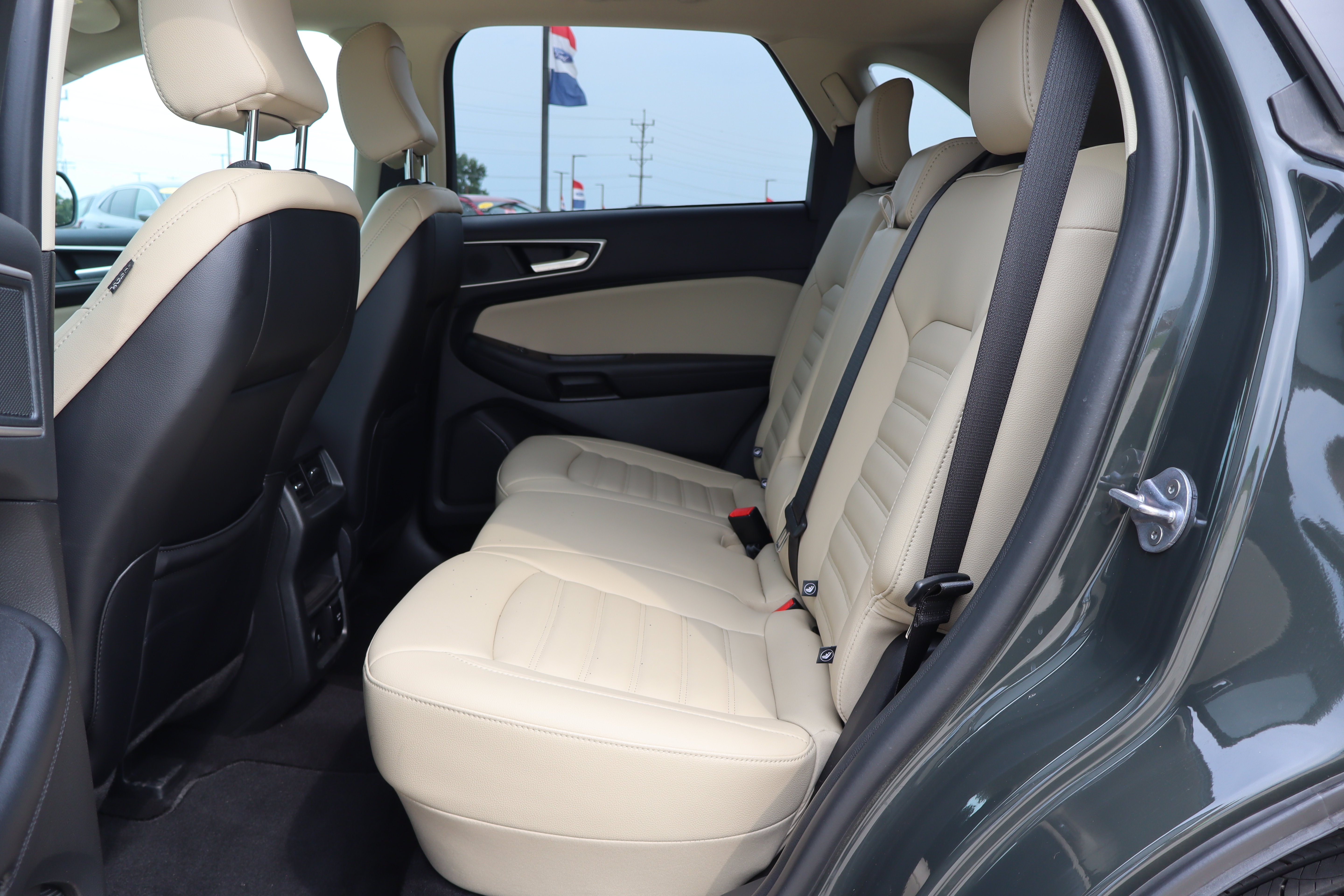 Used 2024 Ford Edge SEL w/ Convenience Package AWD/4WD image 10