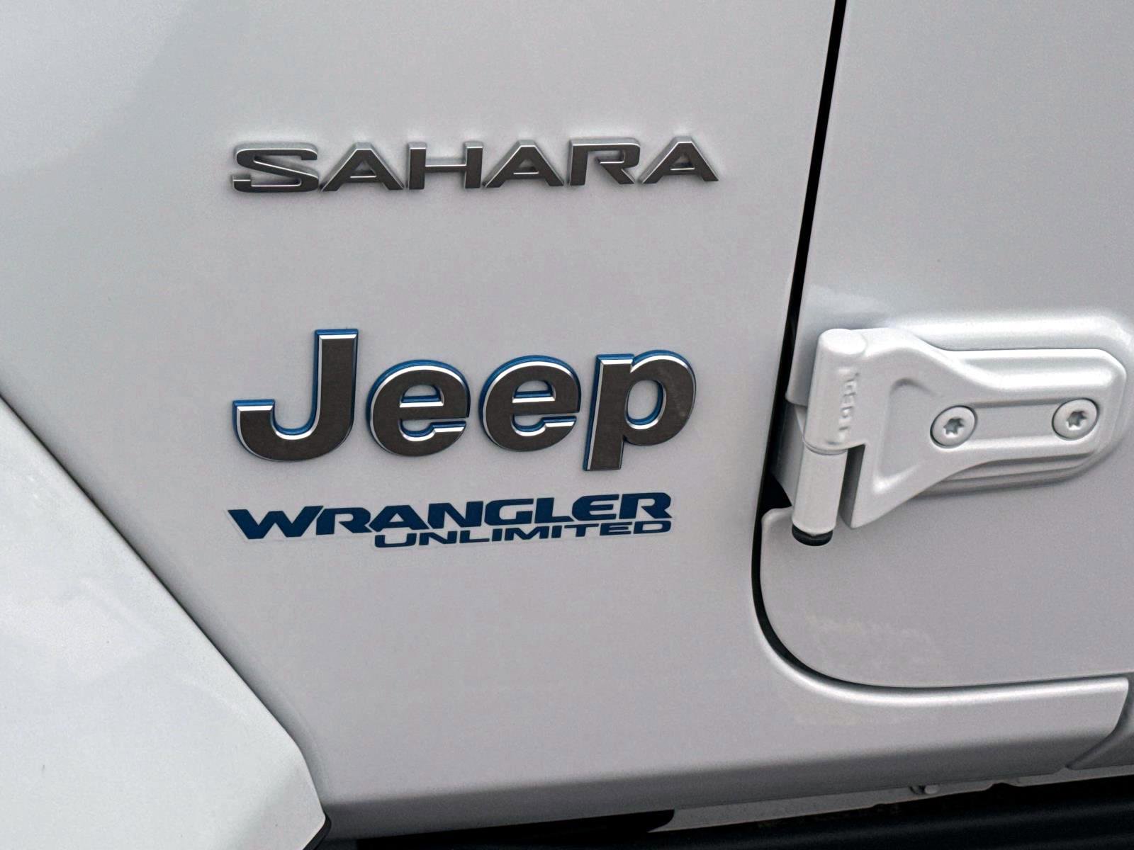 Used 2022 Jeep Wrangler Unlimited Sahara w/ Cold Weather Group image 6
