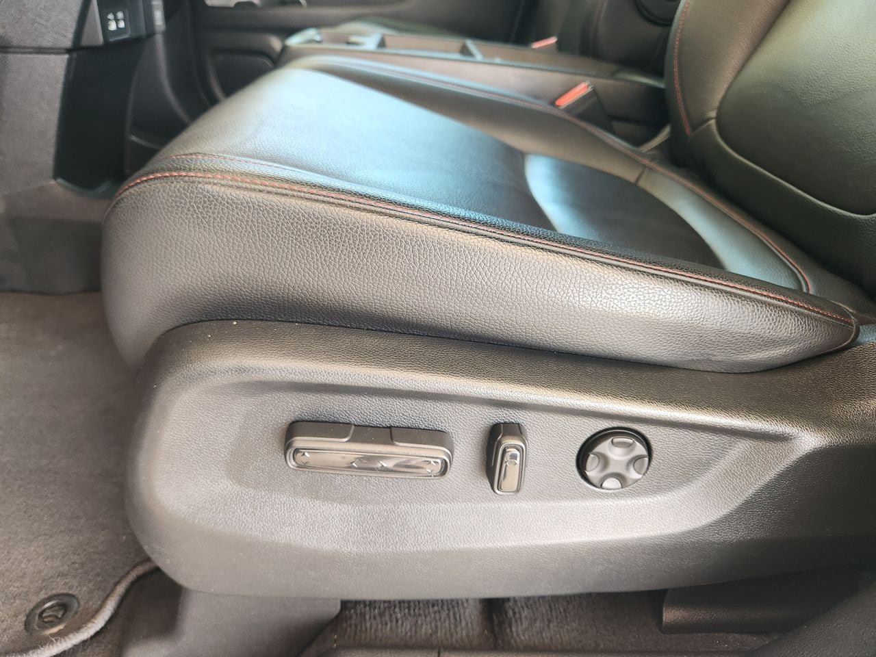 Used 2025 Honda Odyssey Sport-L image 23