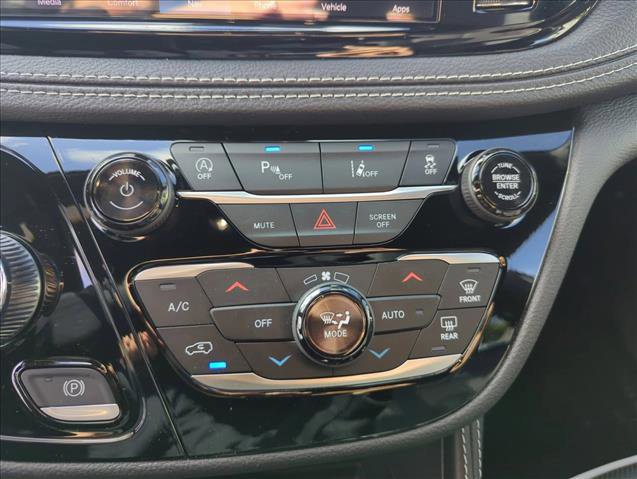 New 2026 Chrysler Pacifica Limited image 20