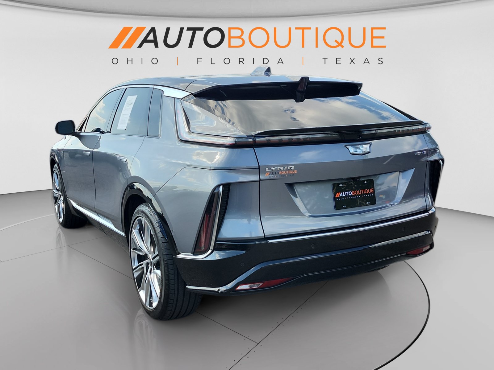 Used 2023 Cadillac Lyriq 2WD image 3
