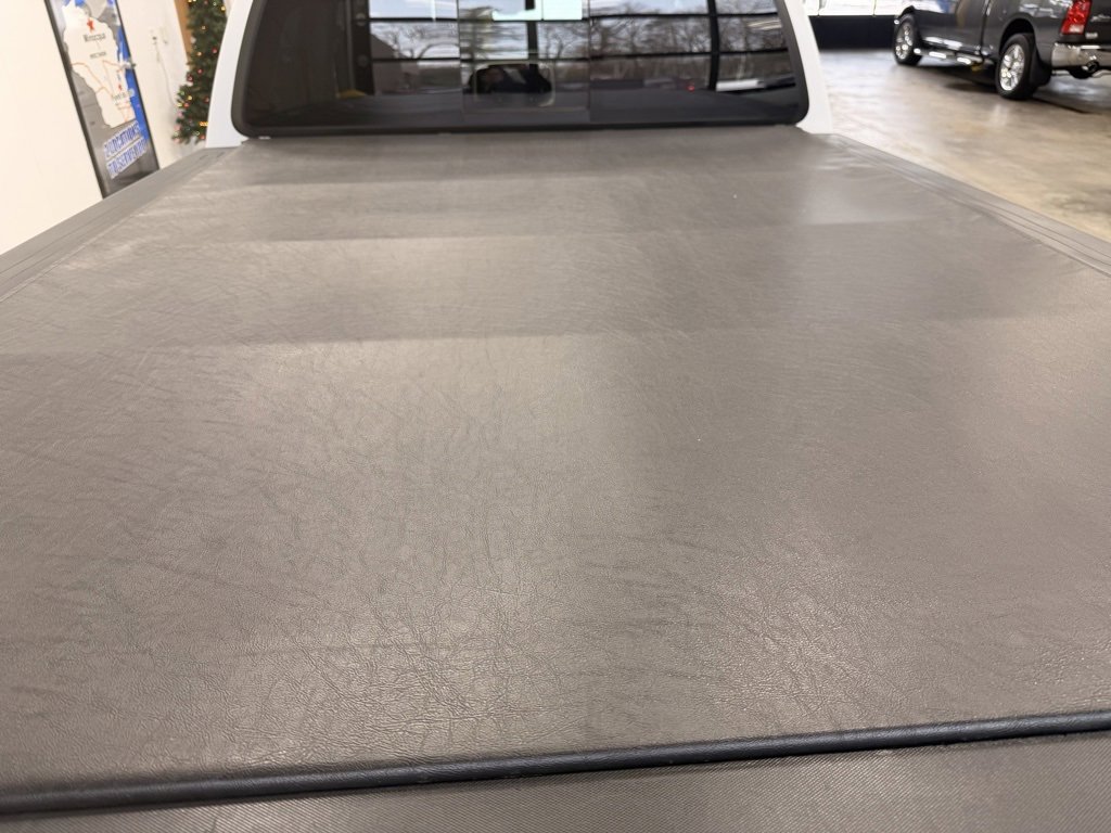 Used 2018 GMC Canyon SLT image 12