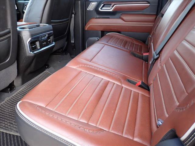 Used 2025 GMC Sierra 2500 Denali Ultimate AWD/4WD image 8