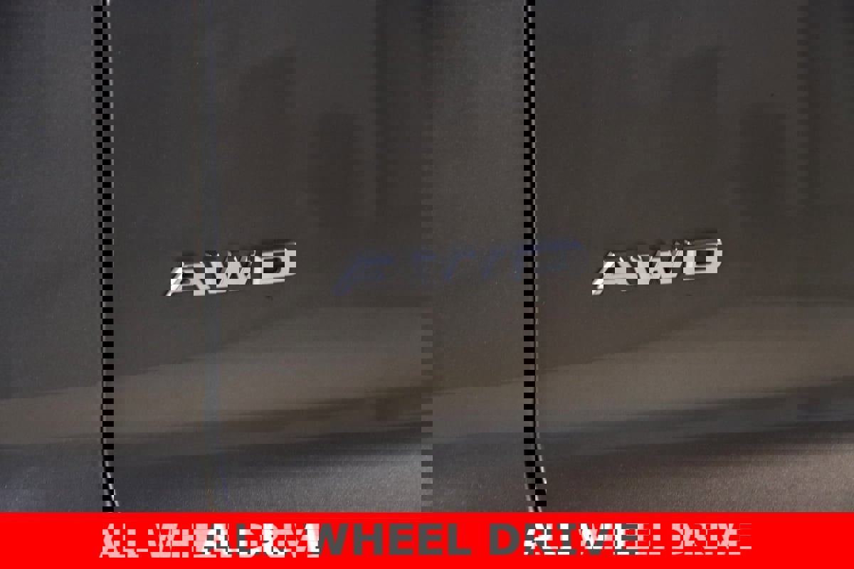 Used 2020 Cadillac XT4 Premium Luxury image 13