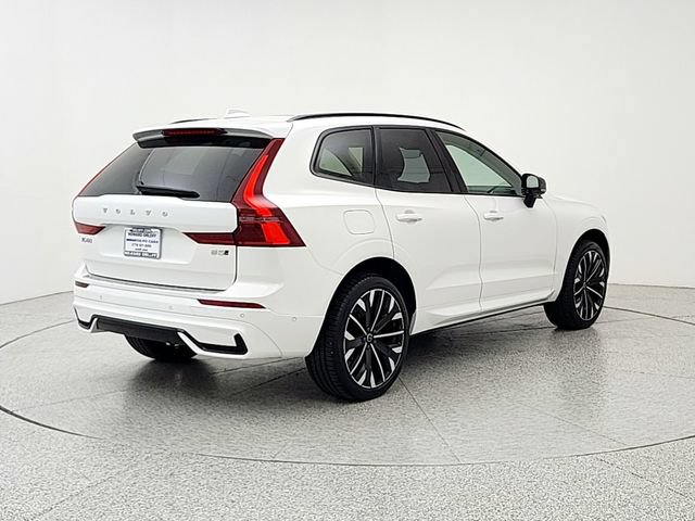 Certified 2026 Volvo XC60 B5 Ultra AWD/4WD image 5
