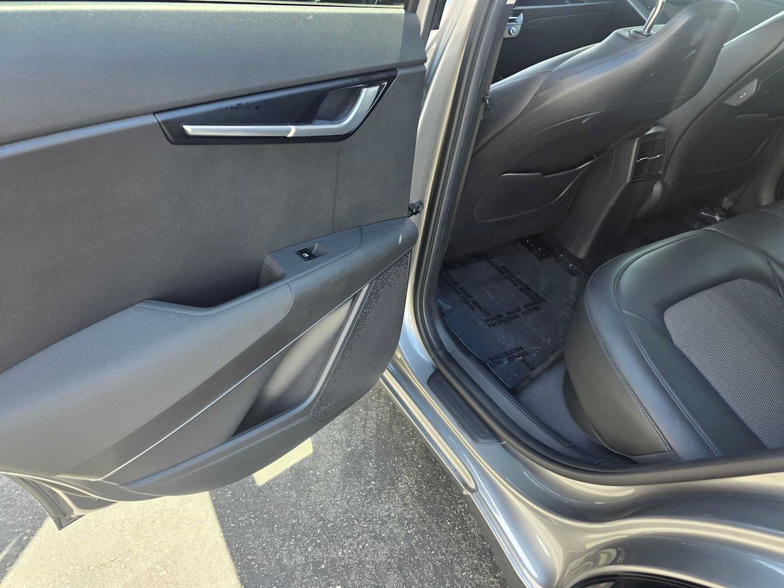Used 2023 Kia Niro Wind FWD image 16