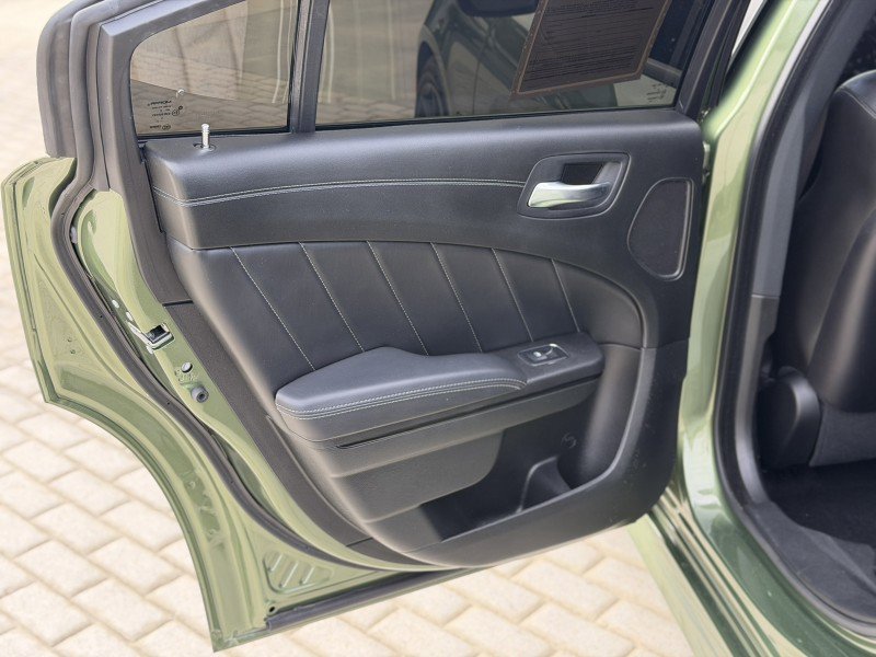 Used 2022 Dodge Charger R/T w/ Plus Group image 13