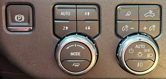 New 2026 GMC Sierra 1500 SLT w/ SLT Premium Plus Package image 24