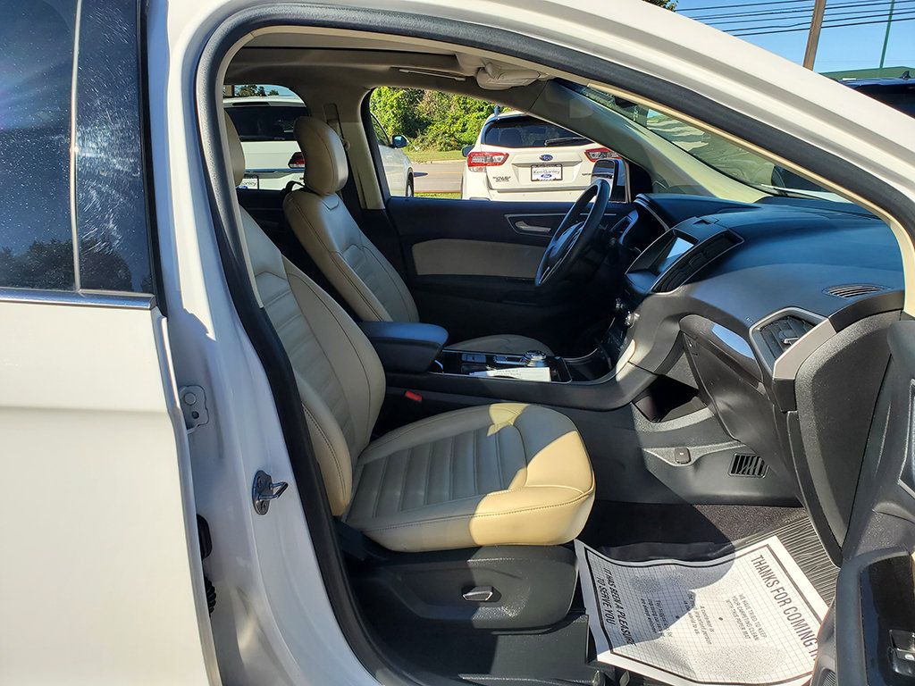 Certified 2019 Ford Edge SEL w/ Equipment Group 201A AWD/4WD image 20