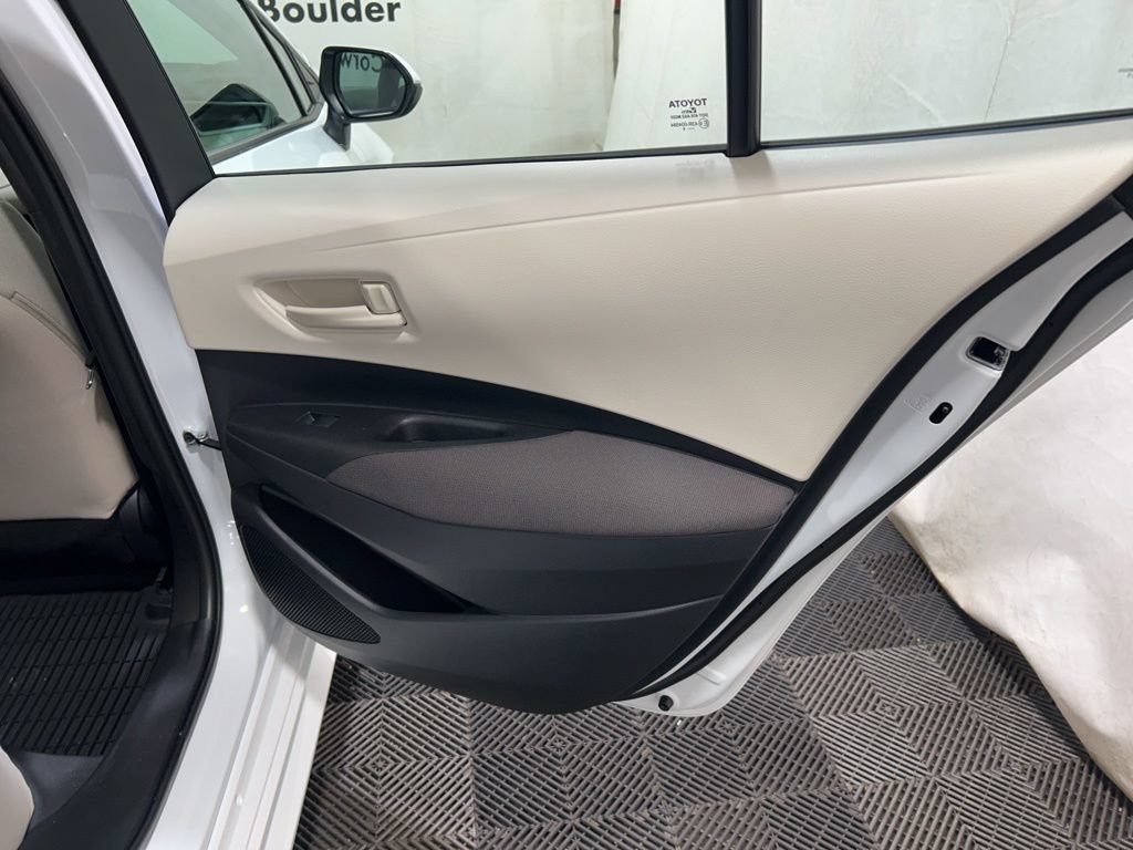 Used 2026 Toyota Corolla LE FWD image 12