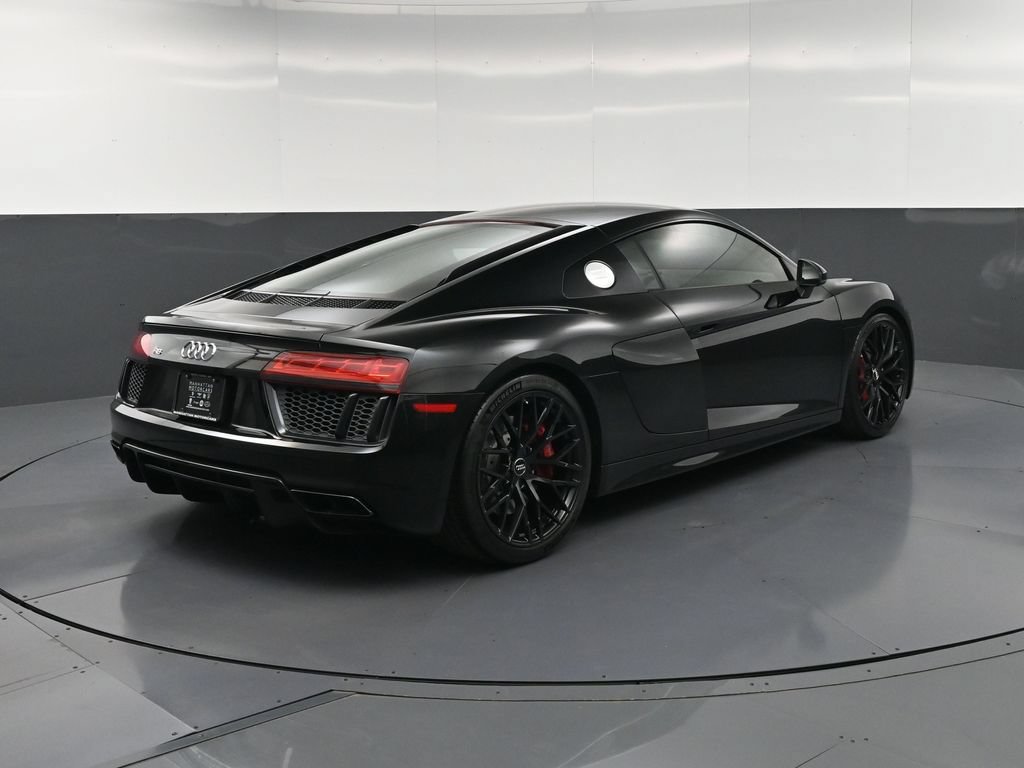 Used 2018 Audi R8 V10 w/ 20" Wheel Package RWD image 8