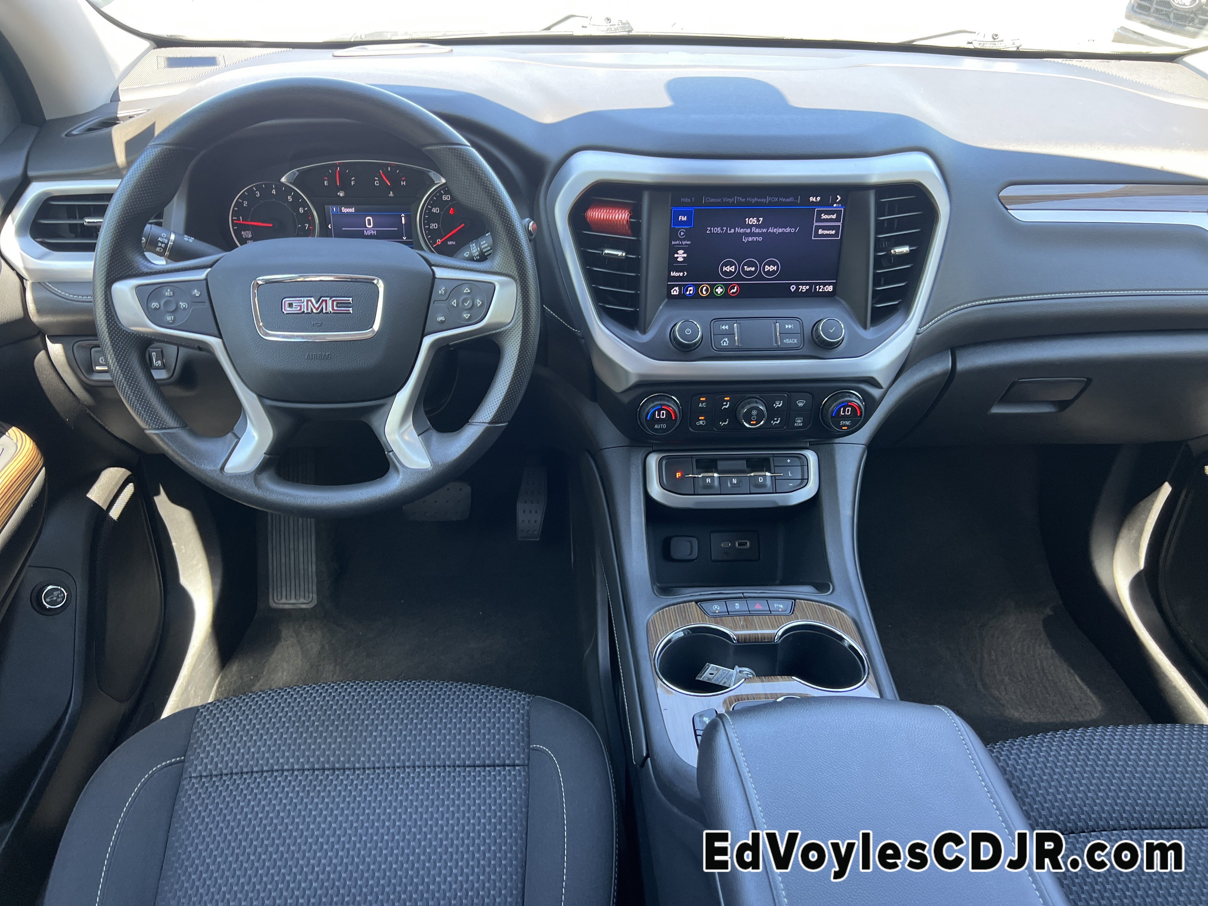 Used 2022 GMC Acadia SLE w/ Driver Convenience Package image 30