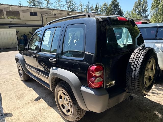Used 2007 Jeep Liberty Sport AWD/4WD image 5