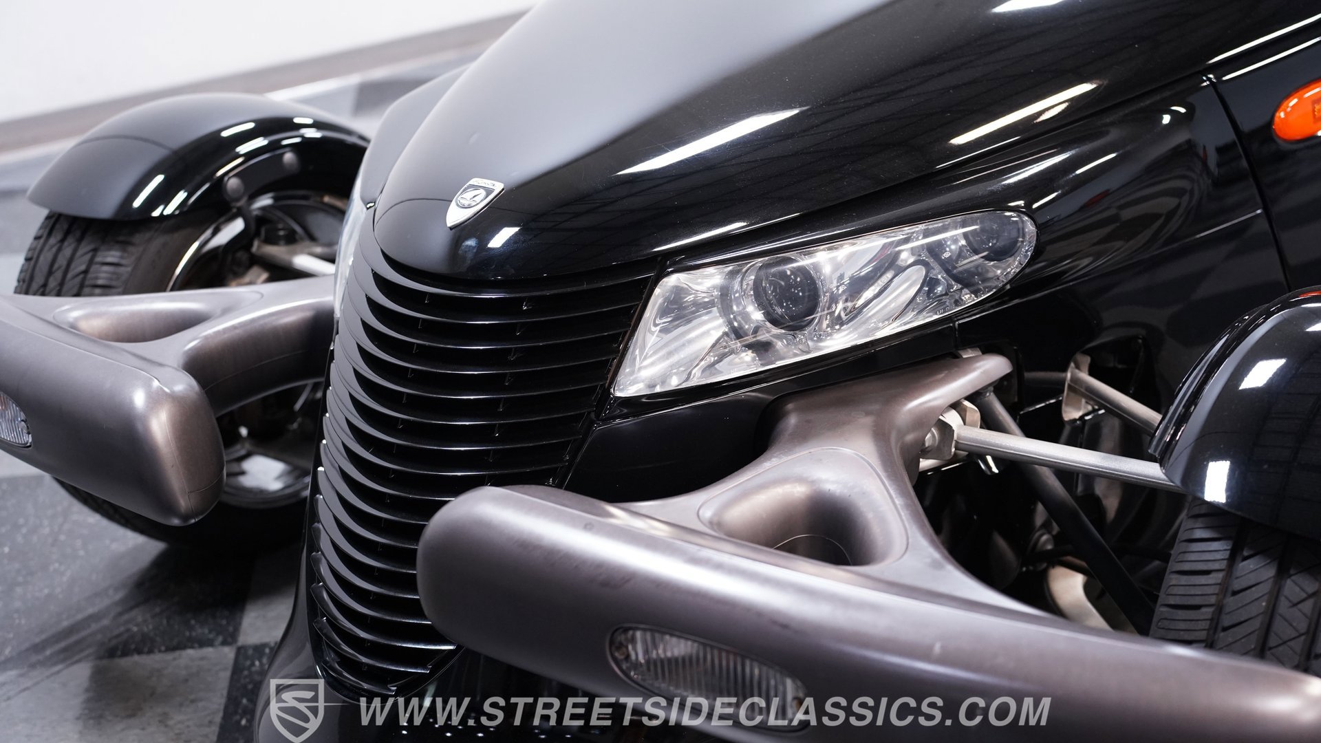 Used 1999 Plymouth Prowler RWD image 18
