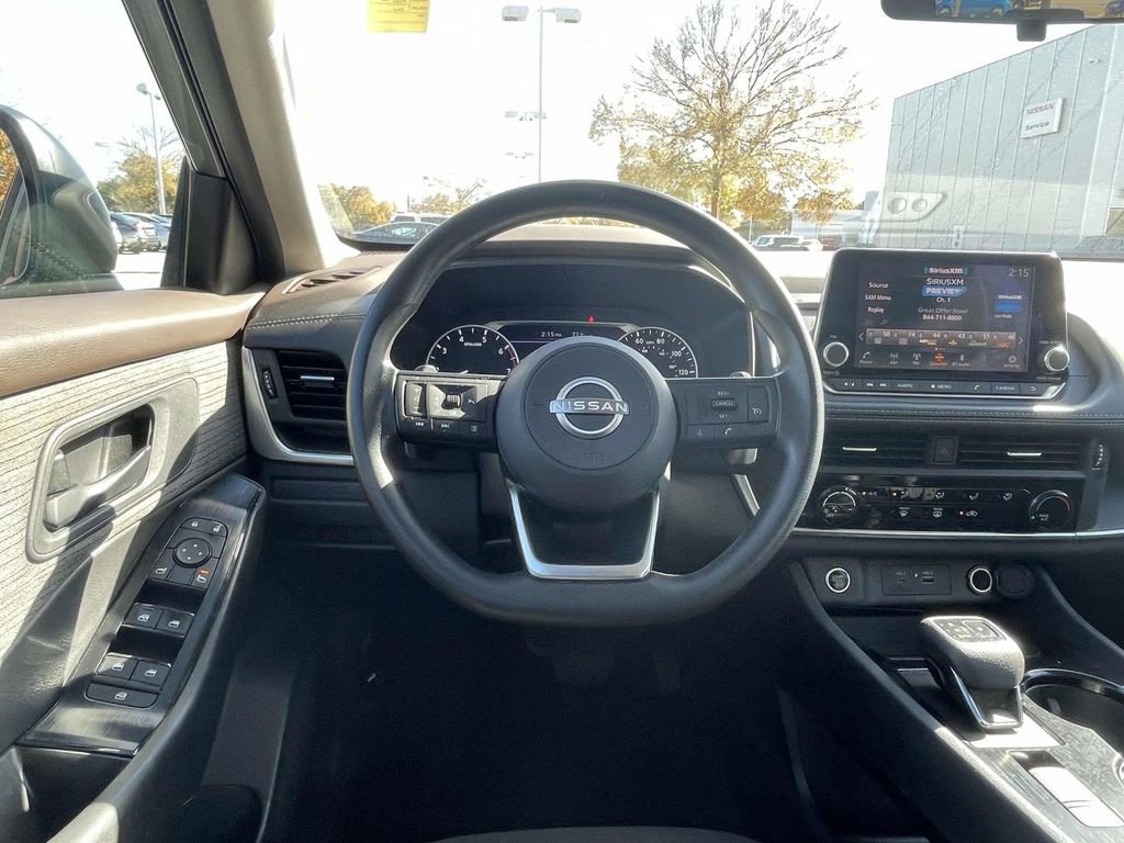 Used 2023 Nissan Rogue S AWD/4WD image 12