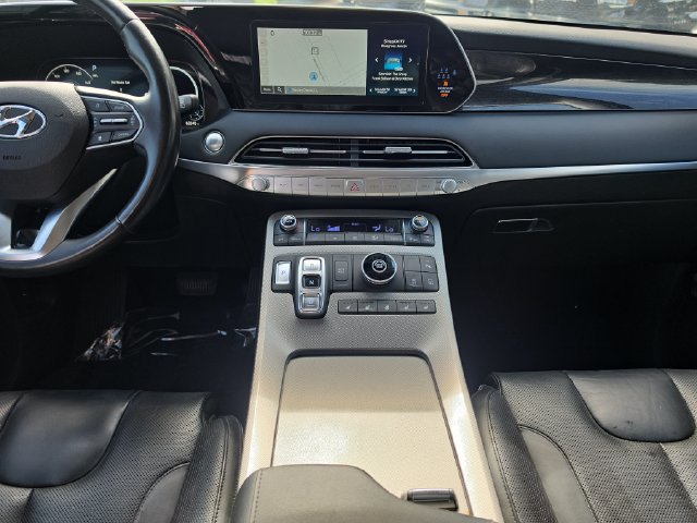 Used 2022 Hyundai Palisade Limited FWD image 15