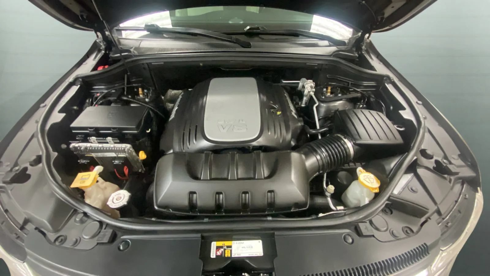 Used 2017 Jeep Grand Cherokee Summit AWD/4WD image 19