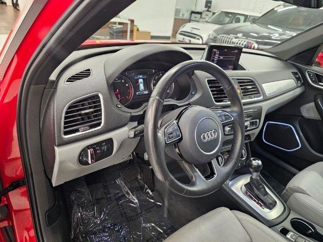 Used 2016 Audi Q3 2.0T Prestige w/ Prestige Package image 7