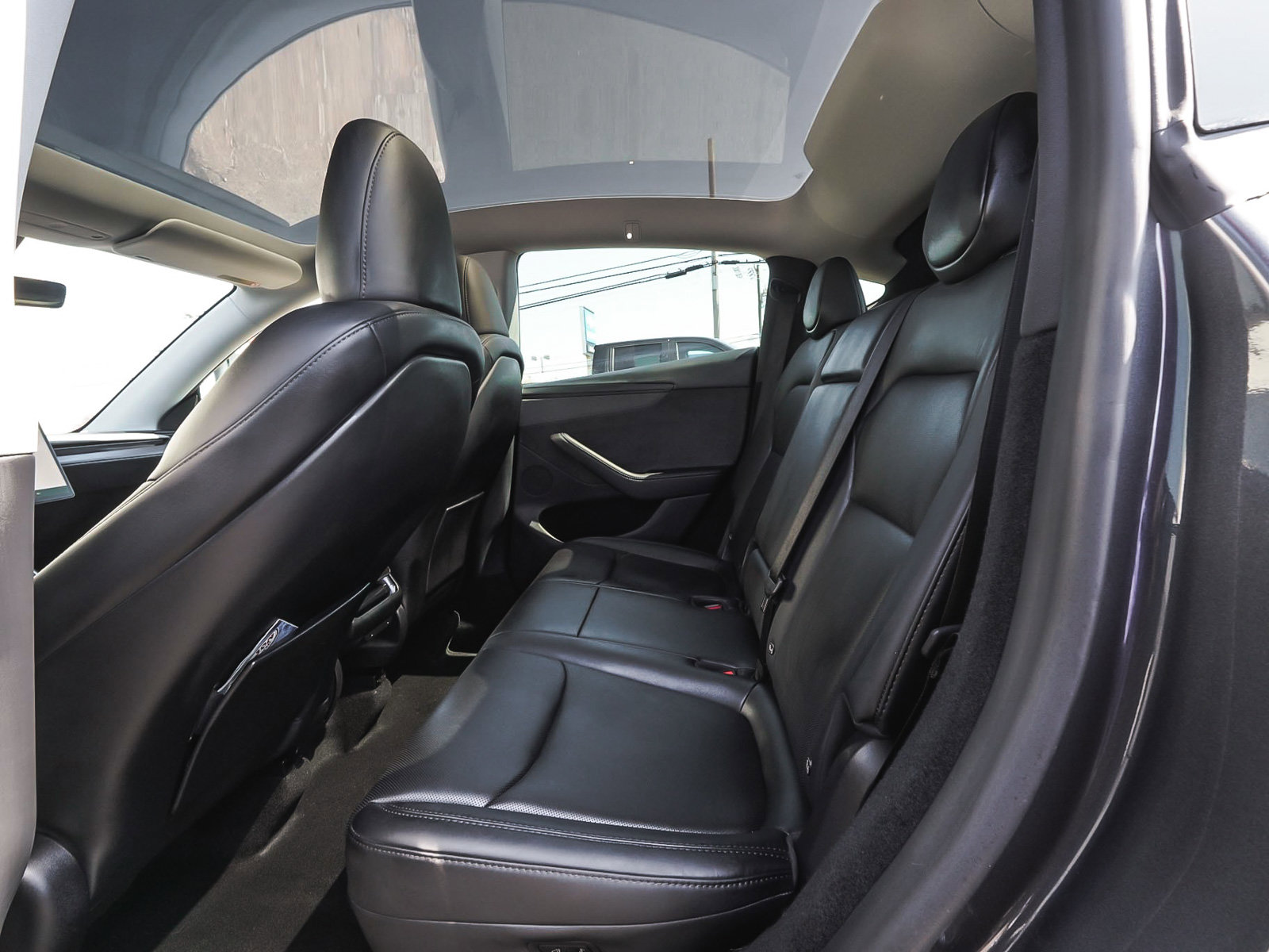 Used 2026 Tesla Model Y Long Range image 27