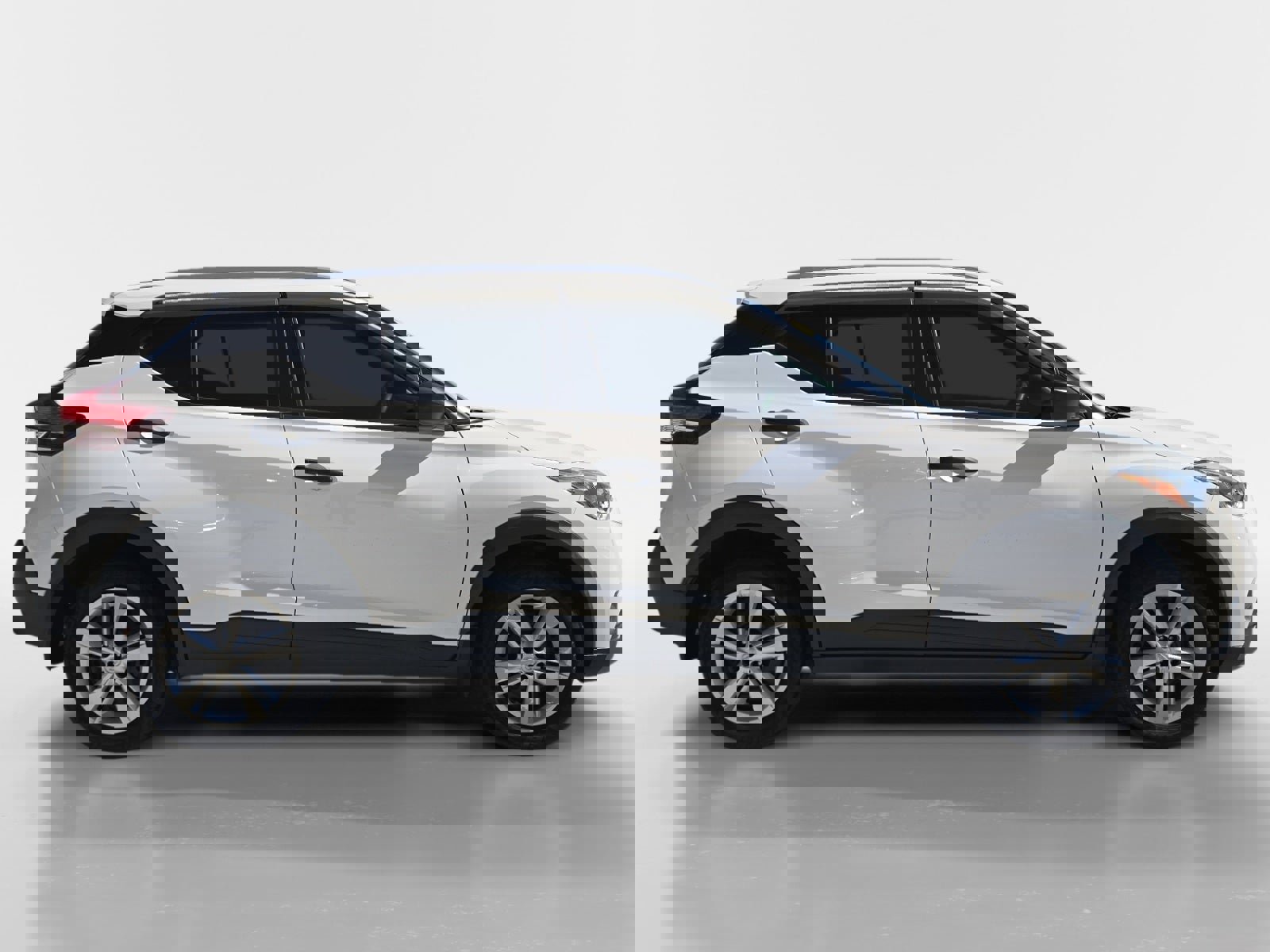 Used 2019 Nissan Kicks S image 2