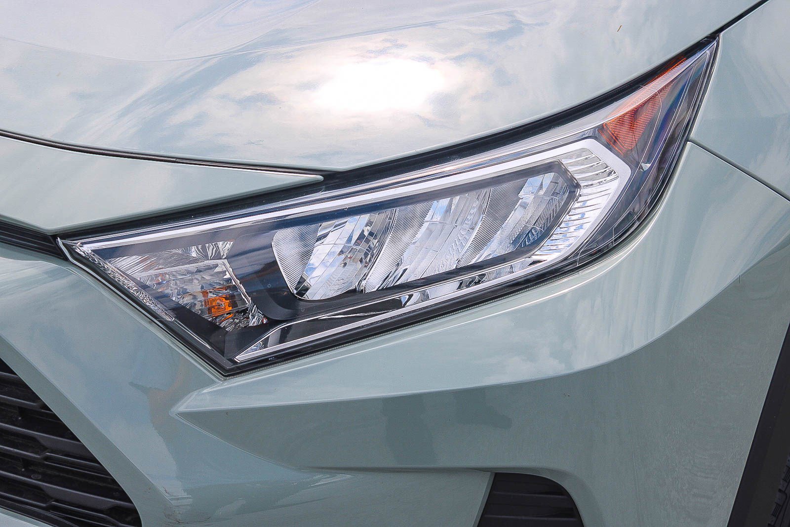 Certified 2021 Toyota RAV4 XLE Premium FWD image 6