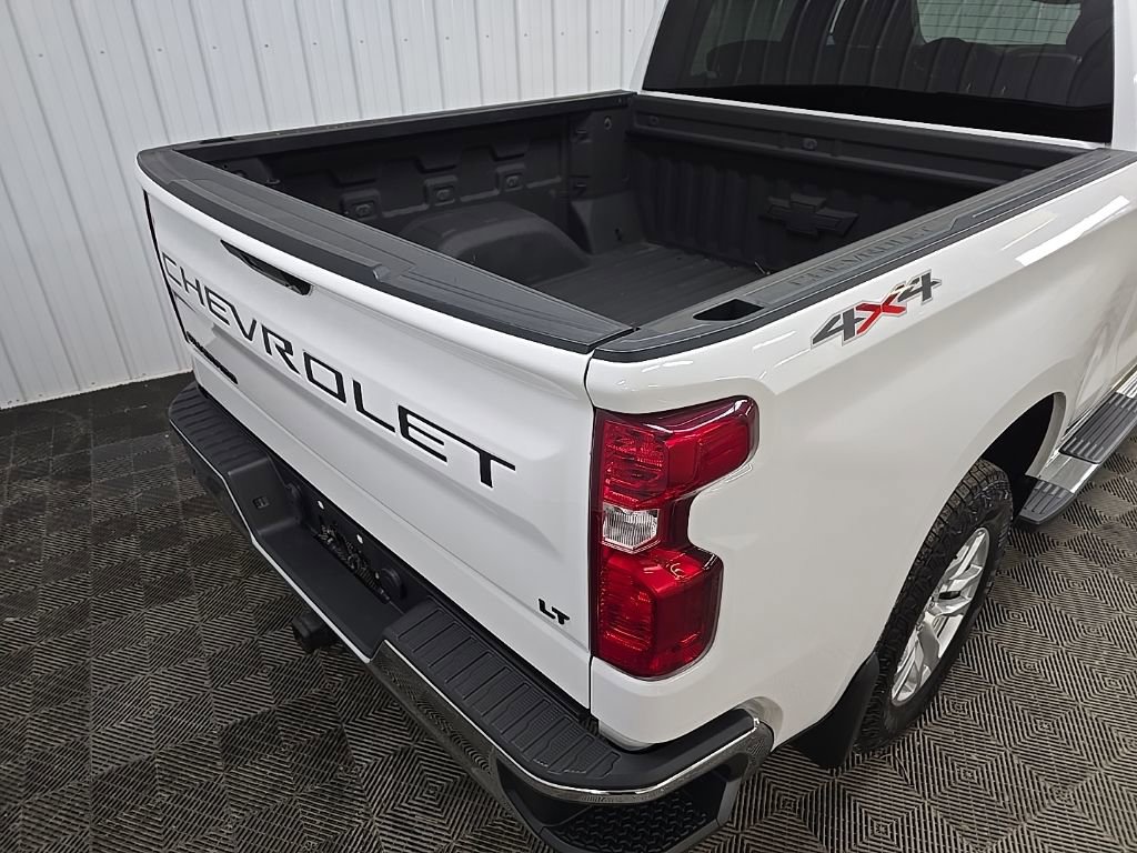 Used 2021 Chevrolet Silverado 1500 LT w/ Bed Protection Package image 11