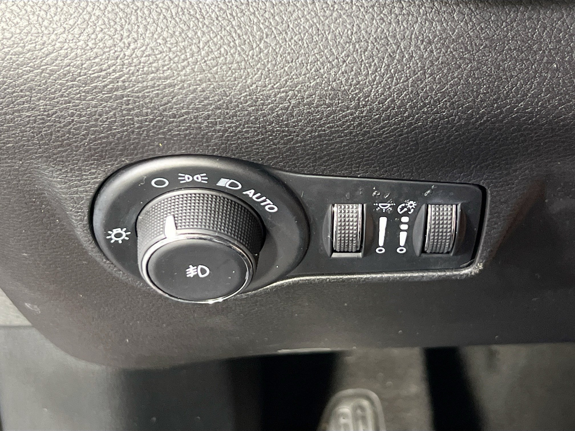 Used 2022 Jeep Compass High Altitude AWD/4WD image 10
