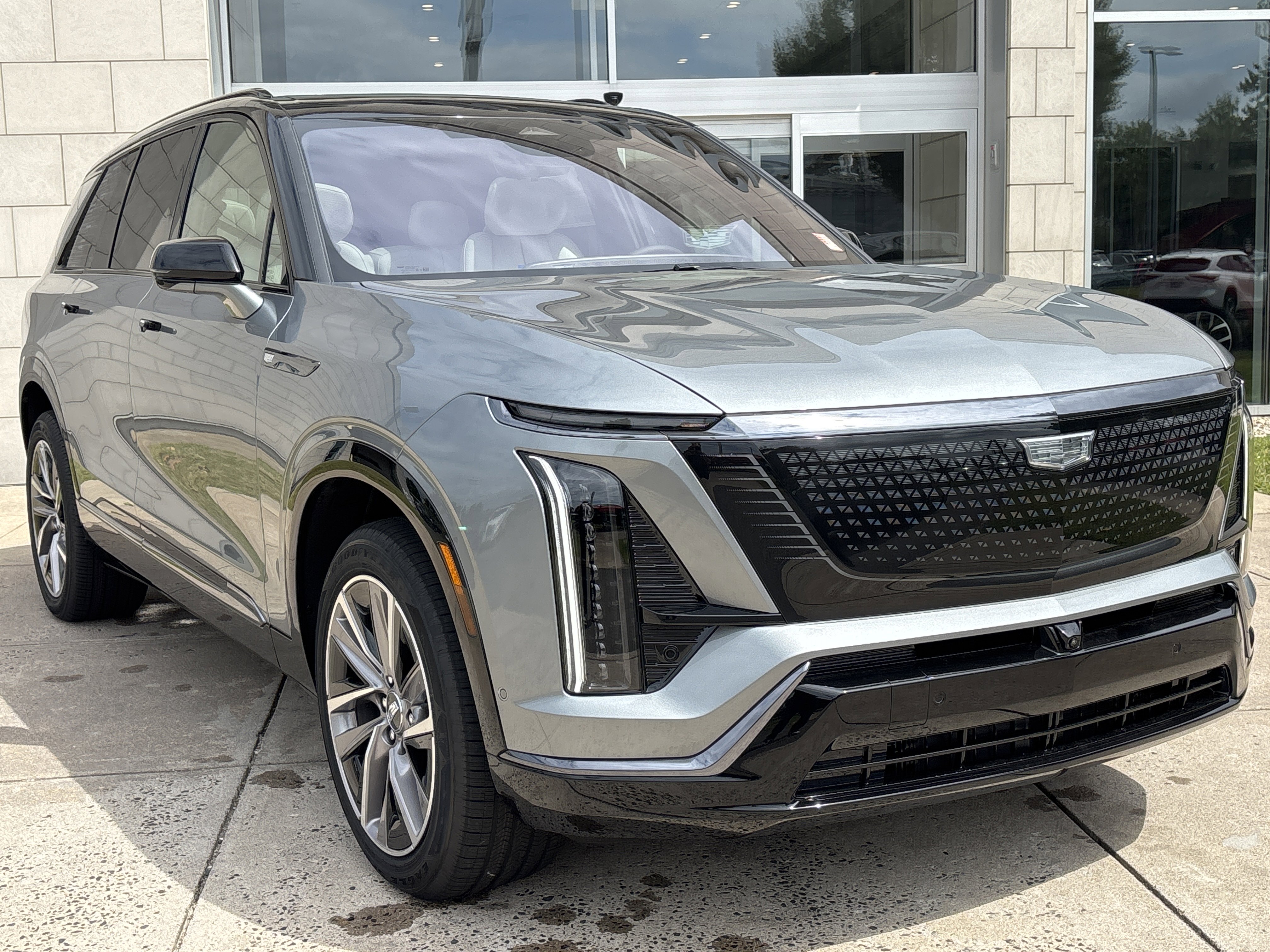 New 2026 Cadillac Vistiq Sport image 2