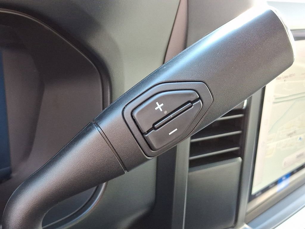 Used 2025 Ford F250 XLT w/ Black Appearance Package image 14