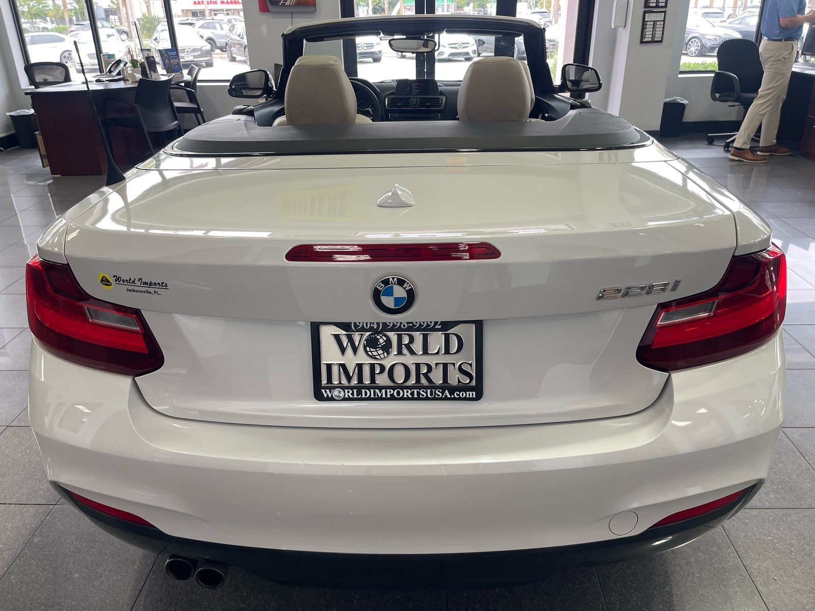 Used 2016 BMW 228i Convertible RWD image 4
