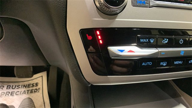 Used 2022 Ford Explorer XLT image 41