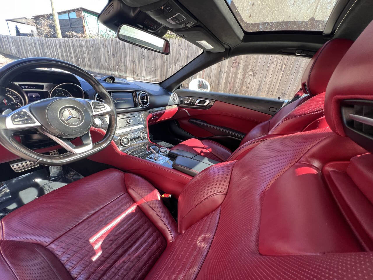 Used 2018 Mercedes-Benz SL 550 SL 550 2dr Roadster w/ Driver Assistance Package image 12