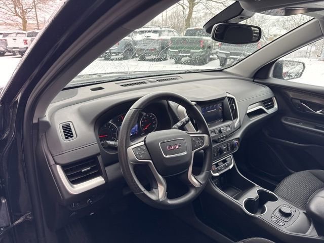 Used 2022 GMC Terrain SLE w/ Driver Convenience Package image 9