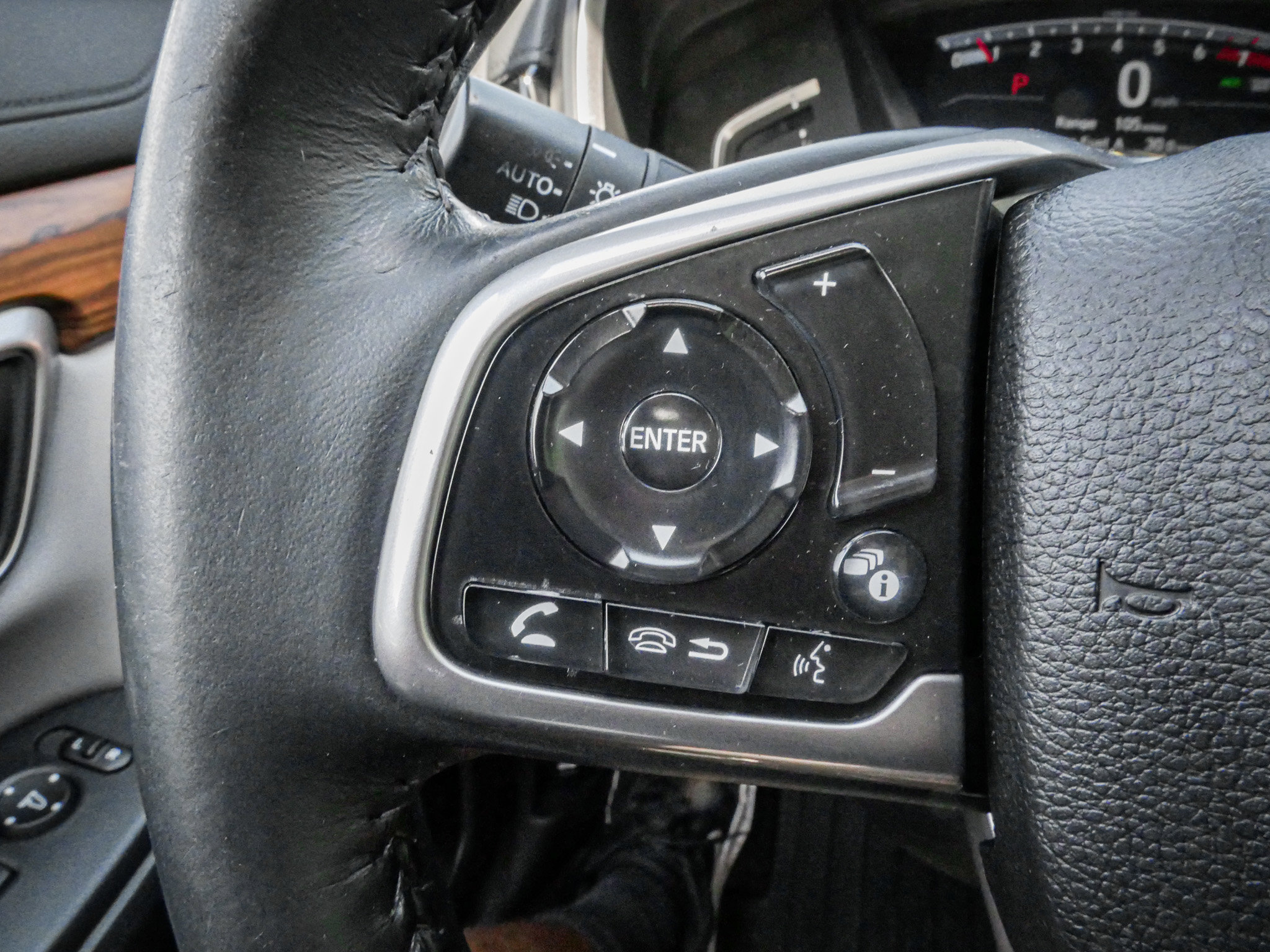 Used 2020 Honda CR-V Touring image 19